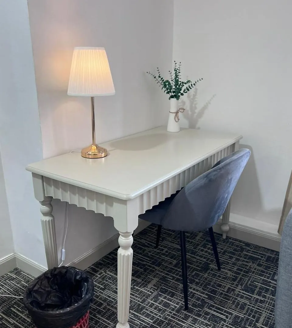 Luxhouz Suites At Times Square 쿠알라룸푸르 0*,