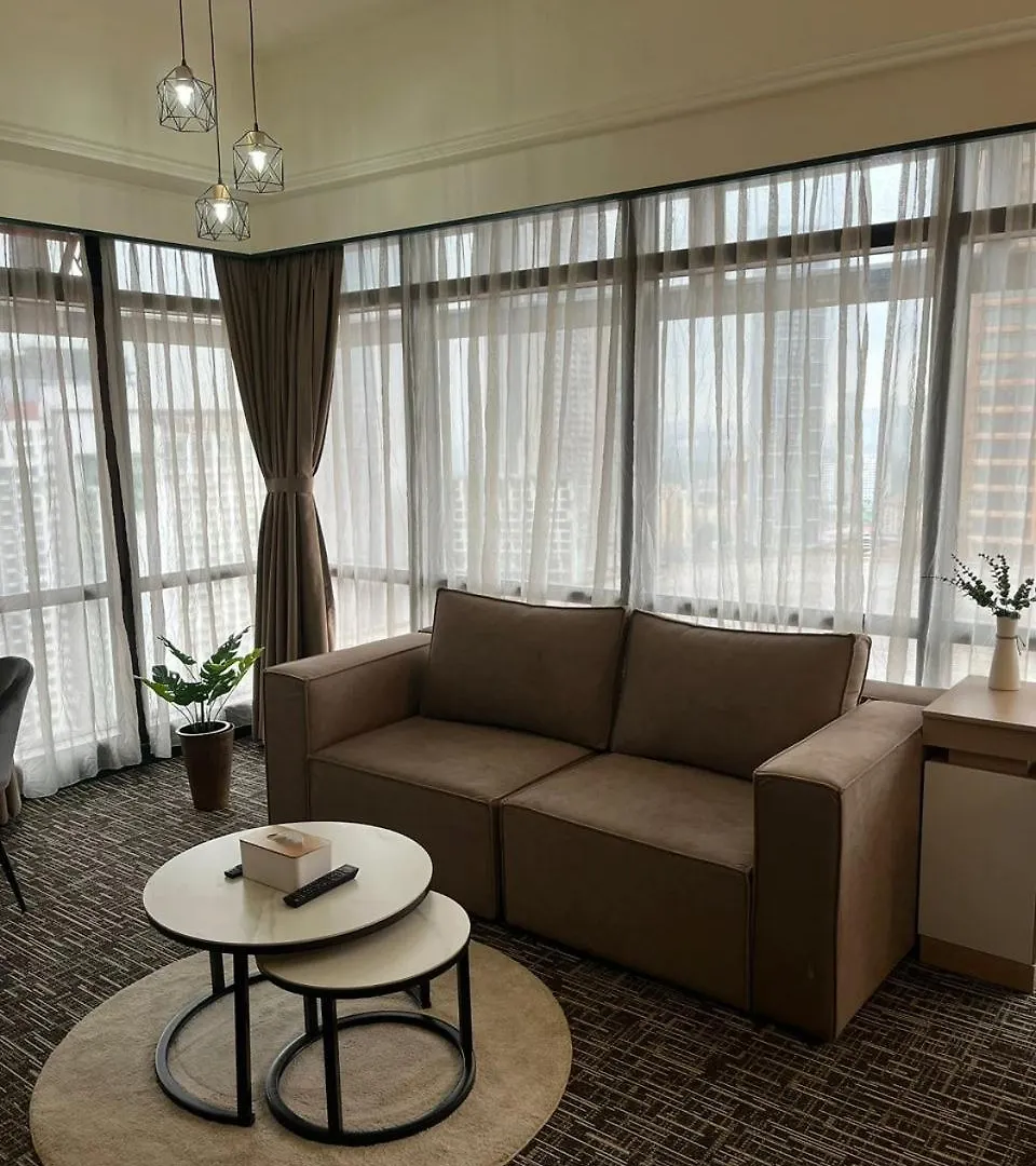 Luxhouz Suites At Times Square 쿠알라룸푸르 아파트호텔