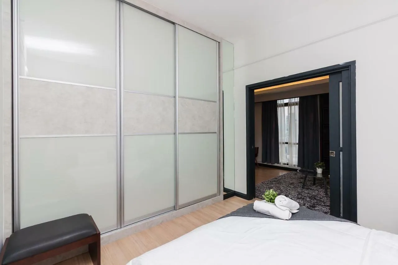 Luxhouz Suites At Times Square 쿠알라룸푸르 아파트호텔